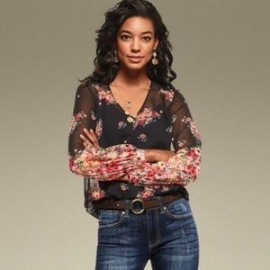 NWT cabi #3594 Blooming Blouse